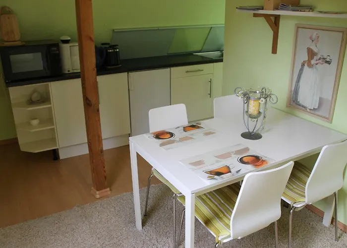 アパート An Der Mueritz